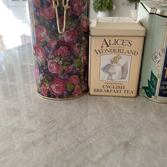 Tea canisters - Picture 2 of 3